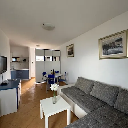 & Restaurant Condura Croatica Nin-sabunike