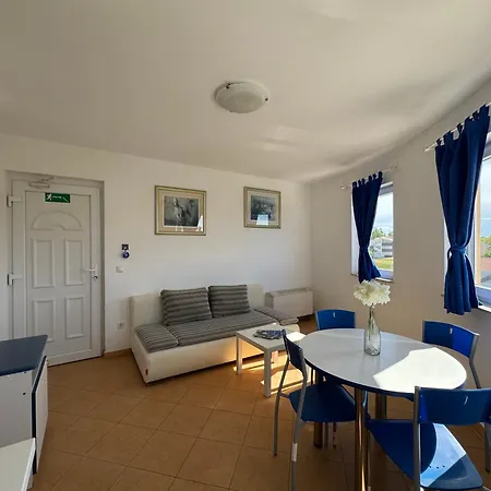 아파트 Apartments & Restaurant Condura Croatica Nin-Sabunike