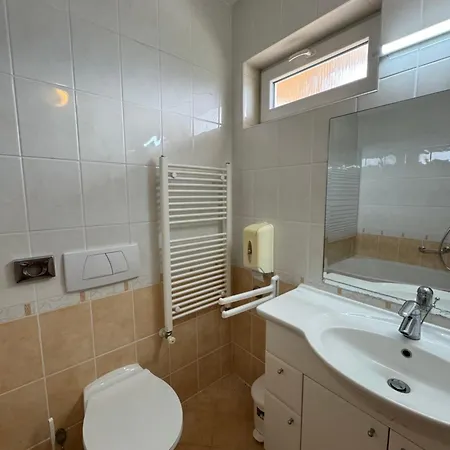 Apartments & Restaurant Condura Croatica Nin-Sabunike 닌