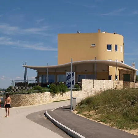 Lägenhet & Restaurant Condura Croatica Nin-sabunike *
