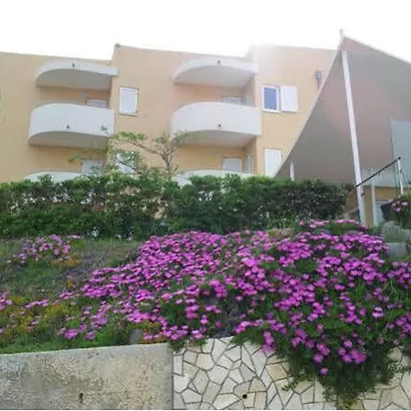 Apartments & Restaurant Condura Croatica Nin-Sabunike